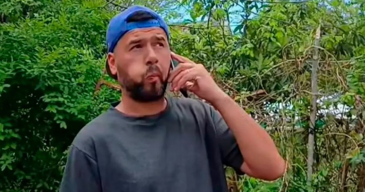 Juan Oña, creador del audio “Pefeto, caballedo”, que parodia las llamadas de estafa.