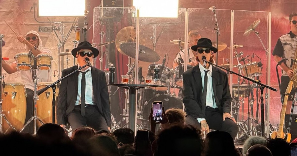 Tras su paso por Coachella, Glastonbury y Fuji Rock, el dúo argentino se presentó por primera vez en Chicago y fue ovacionado en un show íntimo y explosivo que reunió a fans de toda América.