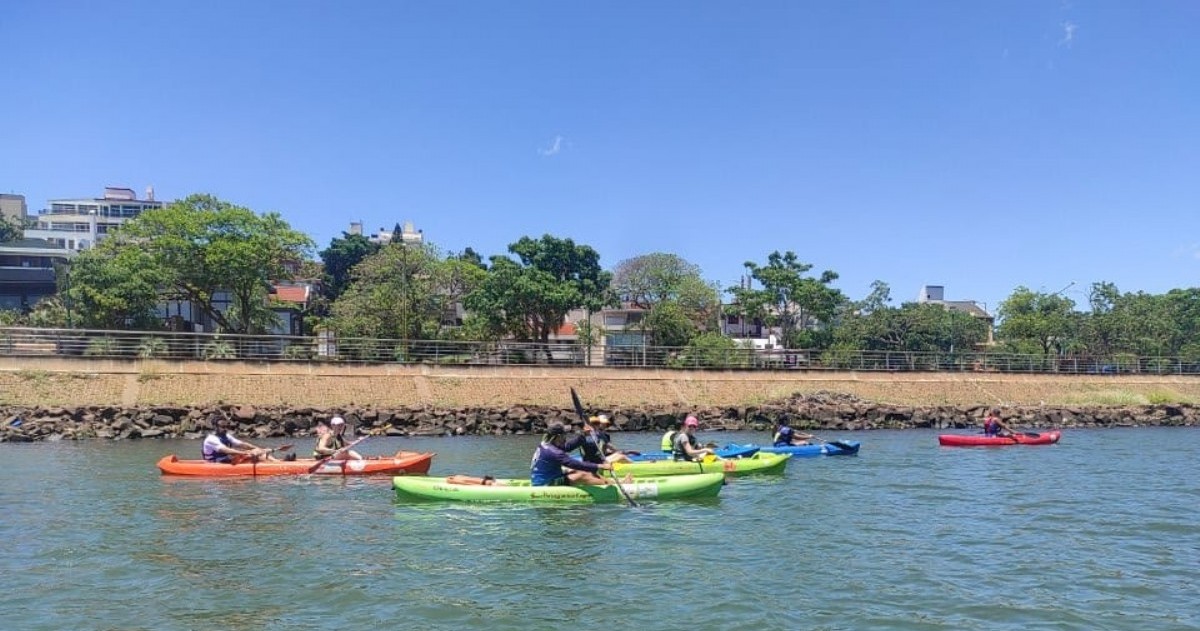 Es por eso que, este jueves 12 de enero, a partir de las 8:30 horas, se podrá disfrutar de un paseo guiado en Kayak, completamente gratuito y seguro.