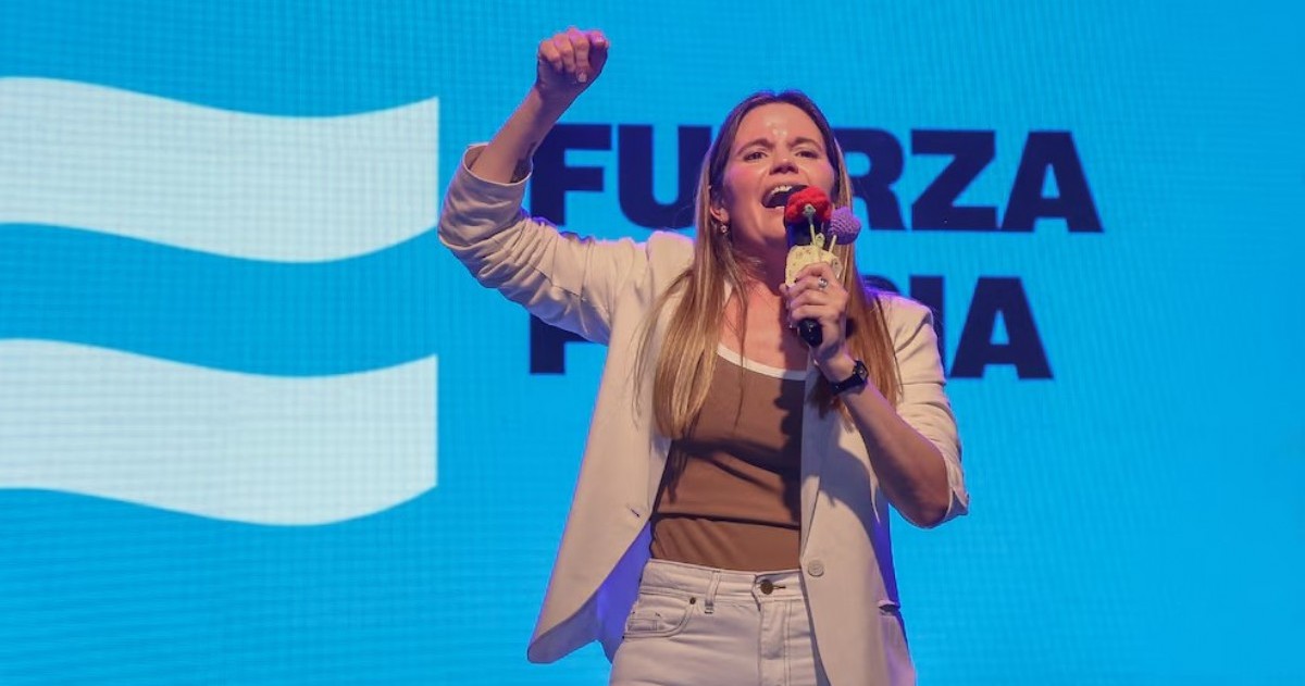 El líder del Frente Renovador mantuvo un encuentro reservado con la postulante de Fuerza Patria, que compite contra La Libertad Avanza y el oficialismo de Maximiliano Pullaro.