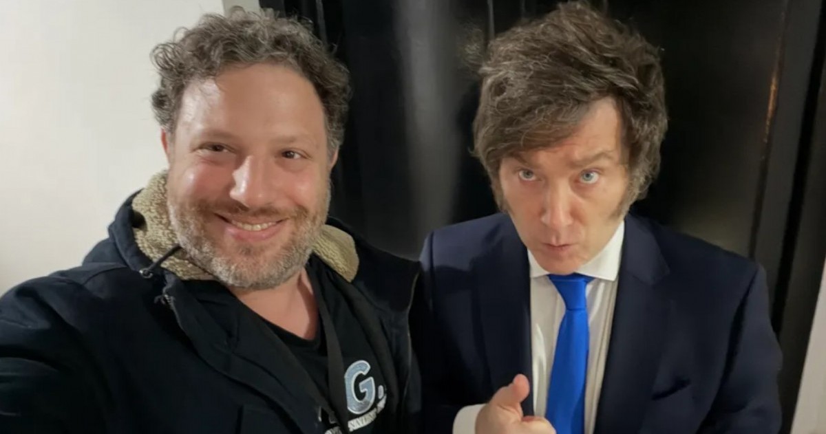 Santiago Oría, cineasta personal y estratega de medios de Javier Milei, se interesó por Lucía Libertaria antes de descubrir que la supuesta influencer no era una persona real.