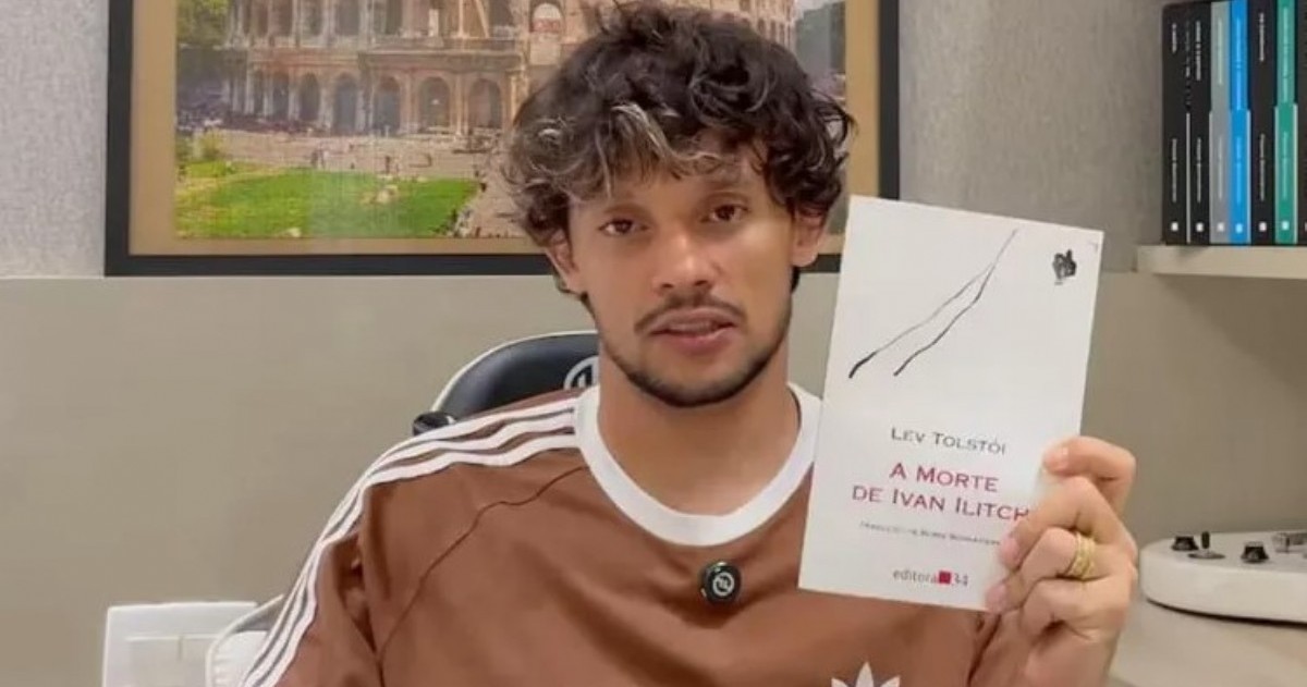 Gustavo Scarpa, mediocampista de Atlético Mineiro, llevó un clásico publicado en 1886 al primer puesto de ventas de Amazon Brasil después de recomendarlo en su canal de YouTube.