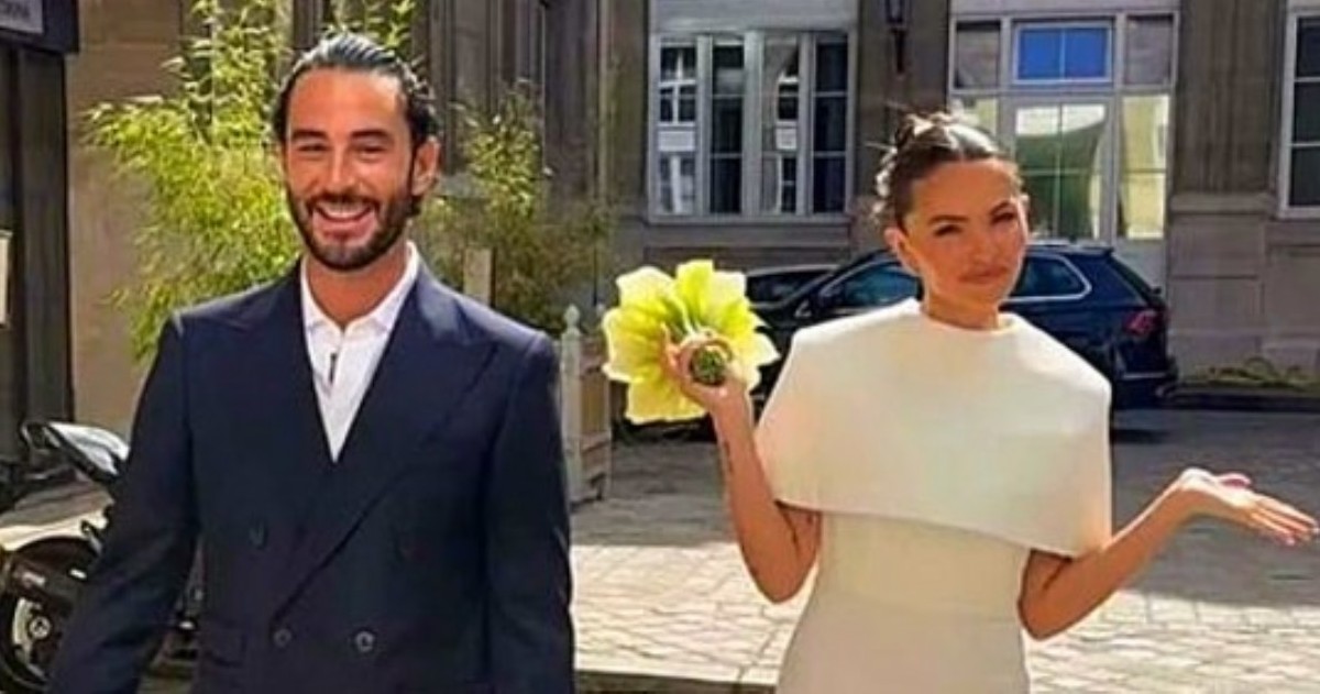 Thylane Blondeau publicó imágenes de la ceremonia junto a Benjamin Attal, desde los preparativos hasta la salida de los recién casados por las calles de París.