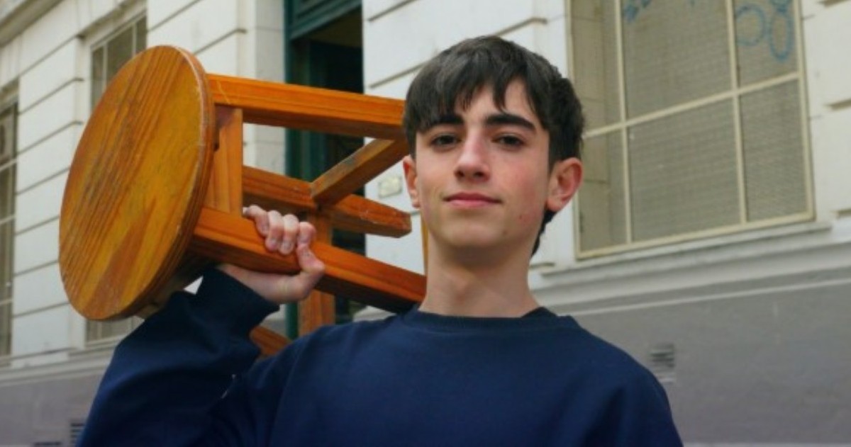 Juan Esteban, estudiante del Instituto Politécnico Superior de la Universidad Nacional de Rosario, viajará a Países Bajos para presentar Speedtickers, un videojuego desarrollado por él.