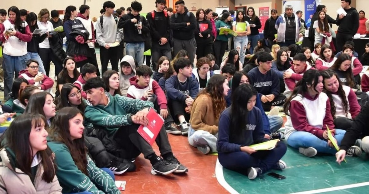Más de 16 instituciones educativas públicas y privadas participarán de “Proyectá tu Futuro” en Viedma para acercar sus propuestas a estudiantes secundarios.