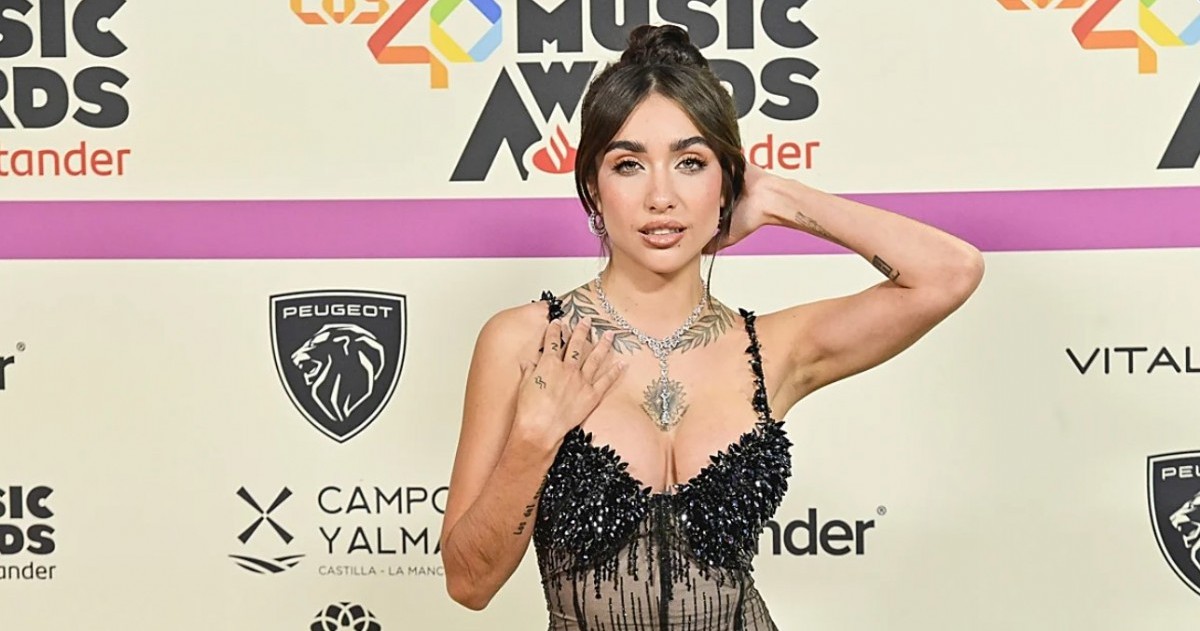 La cantante salió al cruce de un seguidor que la cuestionó por viajar a Finlandia y recordó que viene de realizar un show en River que generó trabajo para cientos de argentinos.