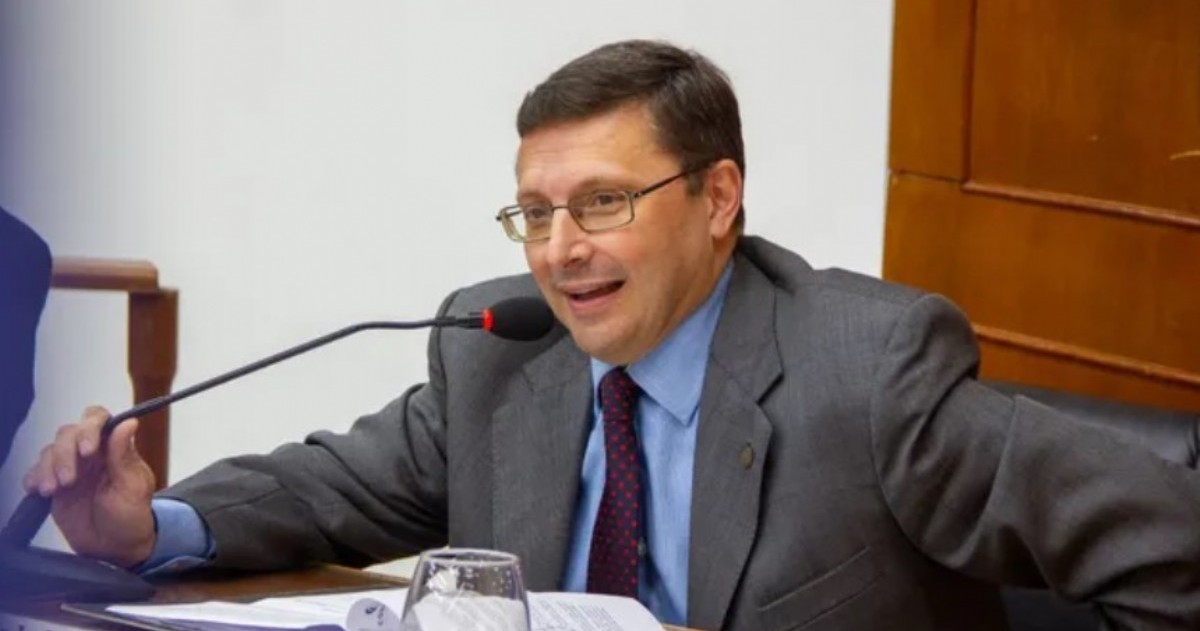 Lisandro Mársico será el primer edil de la ciudad en aplicar la reducción voluntaria de su dieta, tras una resolución que habilita a los concejales a modificar su esquema salarial.