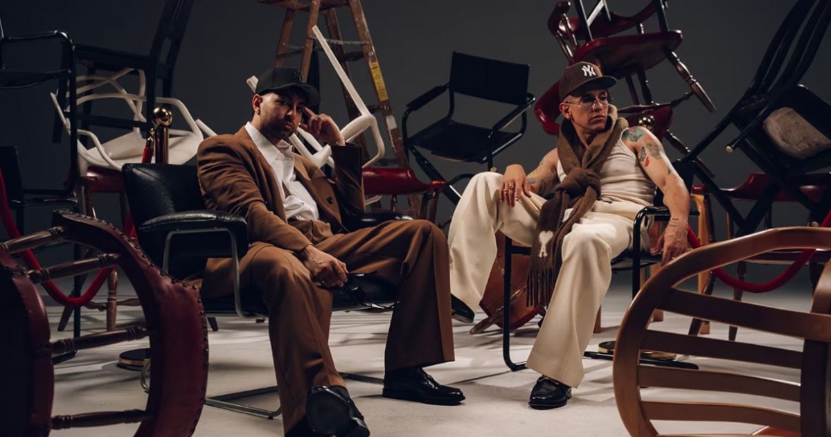 El proyecto colaborativo combina hermandad, evolución artística y una narrativa dividida en dos lados que reflejan la identidad de ambos artistas dentro del género.