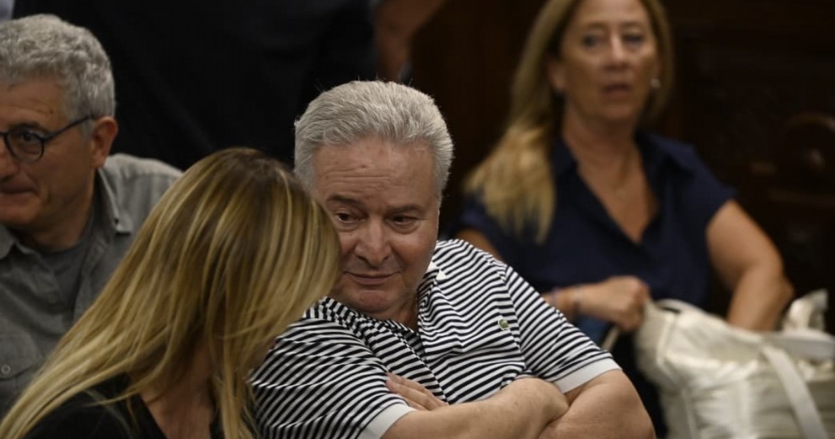 El intendente participó en La Plata de un encuentro con el Gobernador y otros jefes comunales. Destacó que la aprobación del proyecto es esencial para sostener servicios, salud y obras públicas en su distrito.