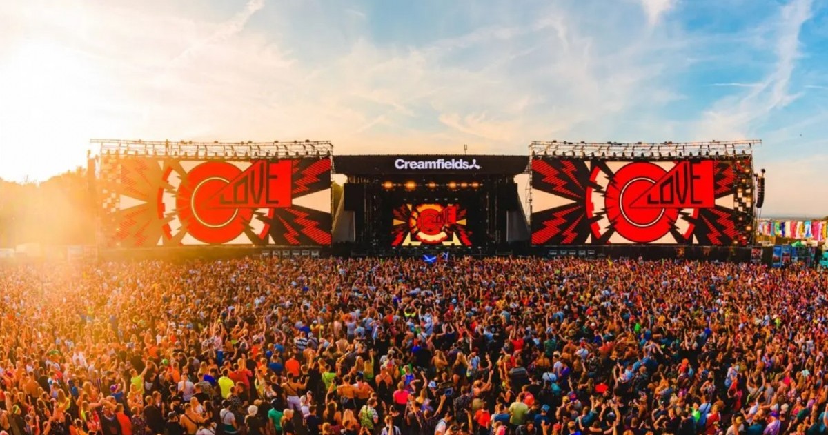 Con más de 300 artistas en 30 escenarios, el festival marcó un récord en el Reino Unido y promete una cita inolvidable en el Parque de la Ciudad el próximo 11 de octubre.