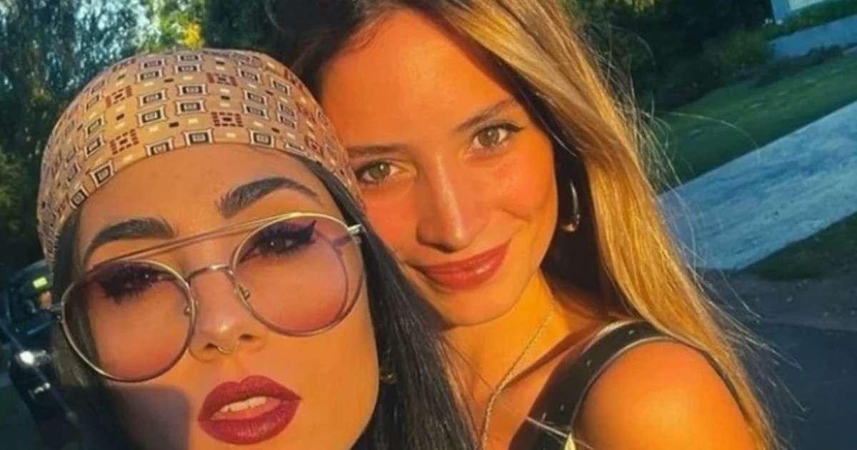 Las modelos Micaela Trinidad y María Josefina Ferrero.