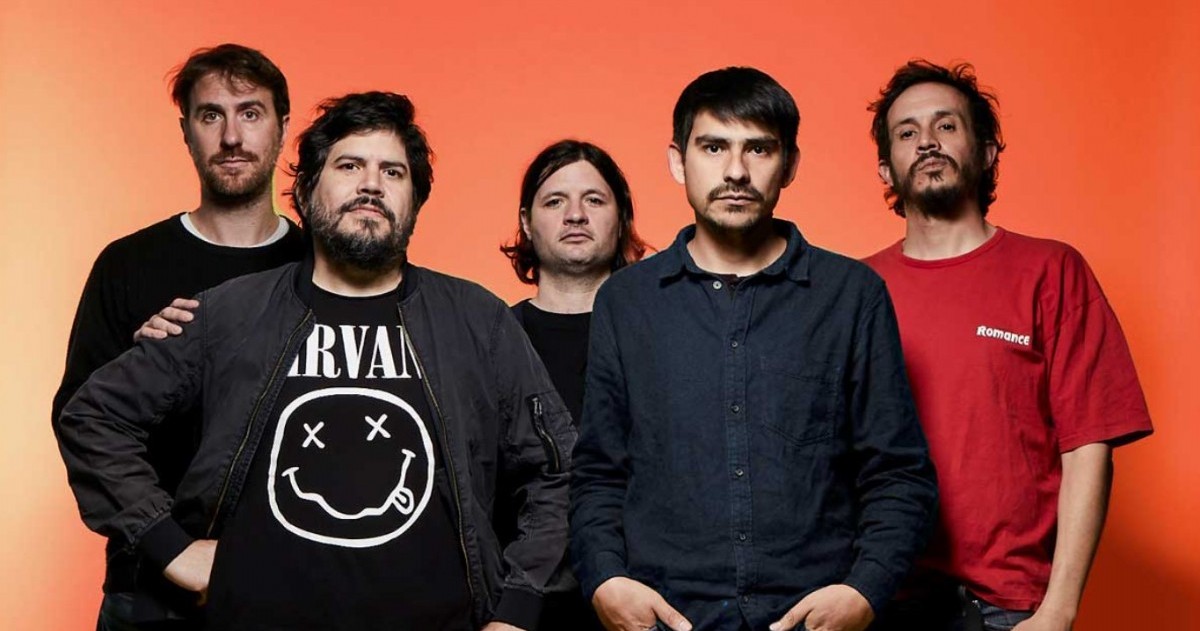 La banda liderada por Santiago Motorizado tocará el 19 de noviembre en Plaza Moreno.