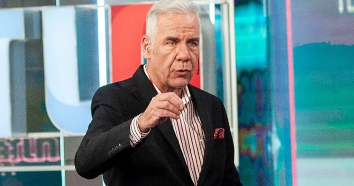 El periodista comparó los ingresos del piloto argentino con los salarios de profesionales universitarios y afirmó que el mensaje que deja el automovilismo es “aterrador”.