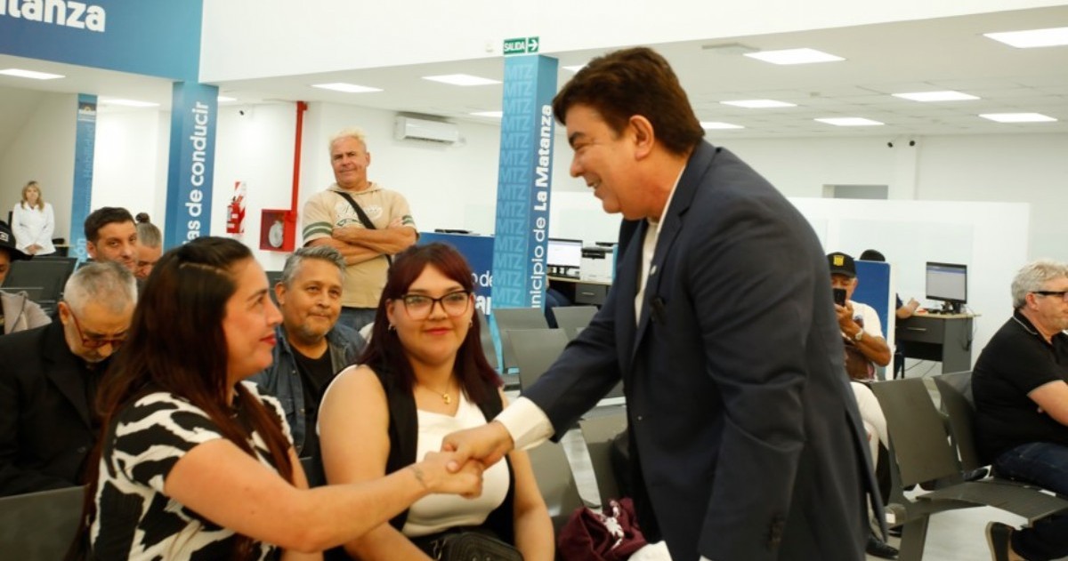 El intendente presentó el moderno edificio en San Justo, equipado con tecnología de última generación, boxes de atención simultánea y pista de pruebas en el mismo predio.