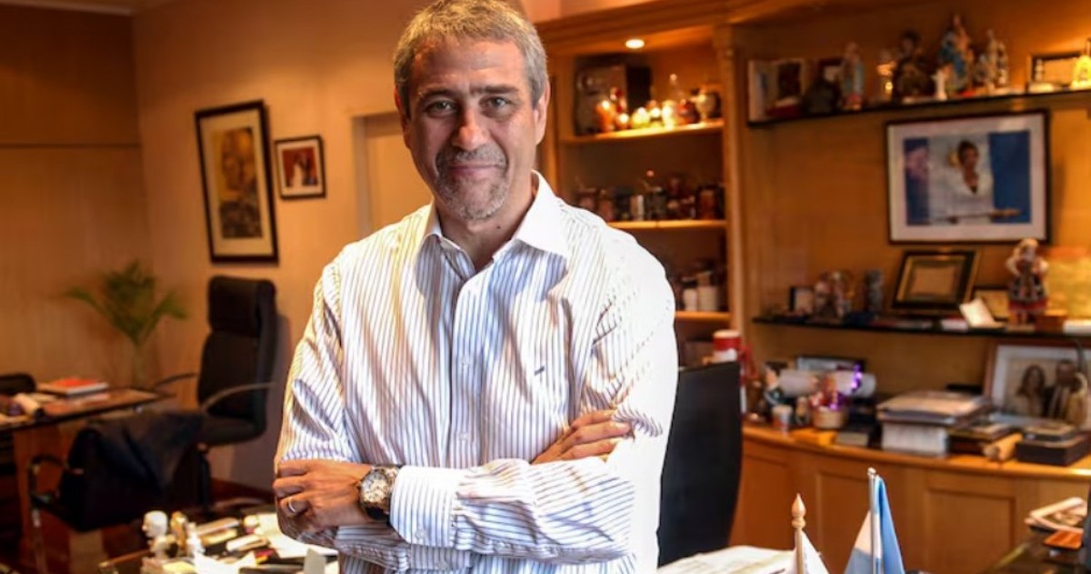 Magdalena Sierra asumió formalmente la intendencia de Avellaneda tras la salida de Jorge Ferraresi, quien iniciará una nueva etapa de construcción política en la provincia de Buenos Aires.