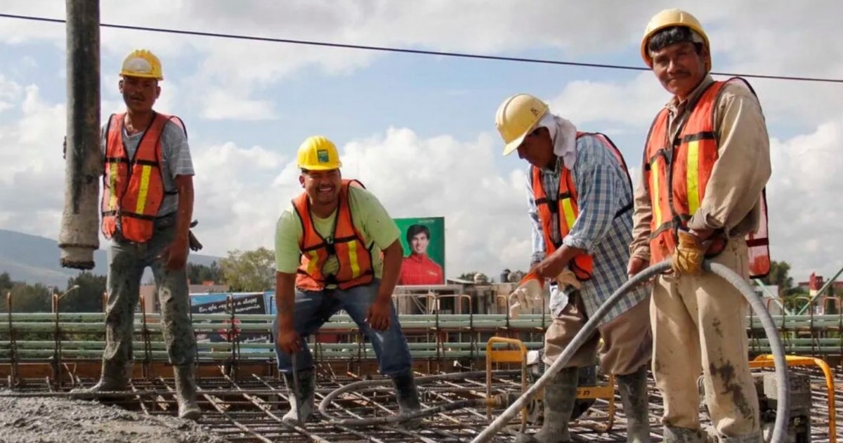 Un estudio del Instituto Interdisciplinario de Economía Política advierte sobre el deterioro del empleo y la caída del salario real, que ya se ubica por debajo del nivel de 2001.