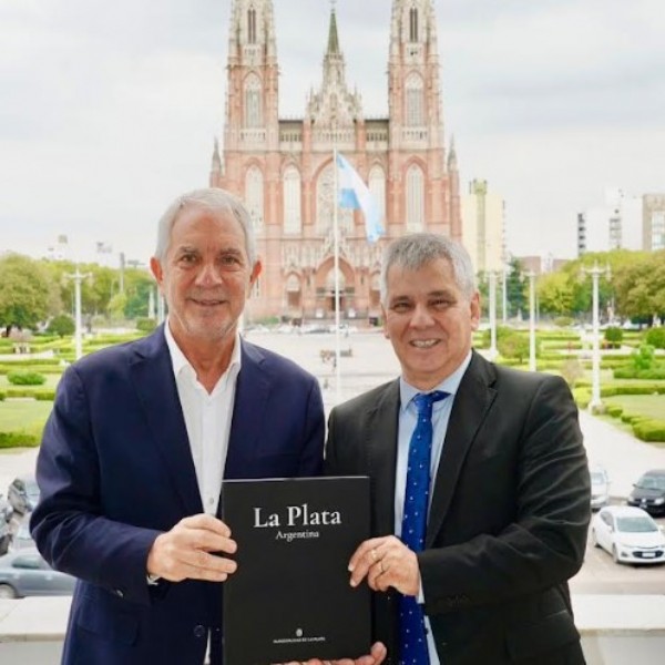 Guillermo Britos pidió un nuevo Pacto Fiscal tras reunirse con  Alak y encabezó actividades con Villarruel