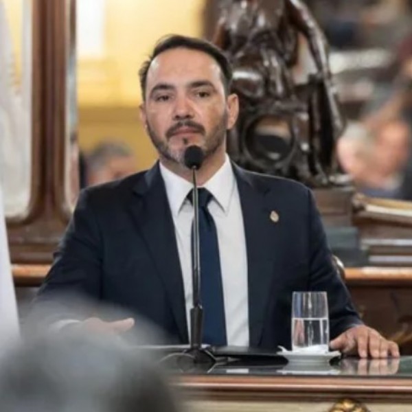 Corrientes lanzó un plan de créditos por 130 mil millones para refinanciar deudas de familias y empresas