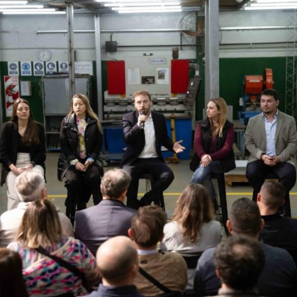 Federico Otermín defendió la producción nacional en Lomas y cuestionó la apertura "sin control"