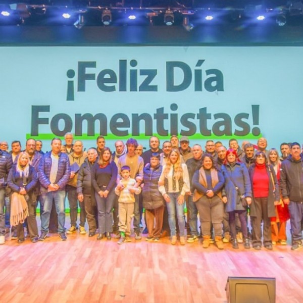 San Fernando reconoció a 64 instituciones y entregó ayuda económica para refacciones y servicios