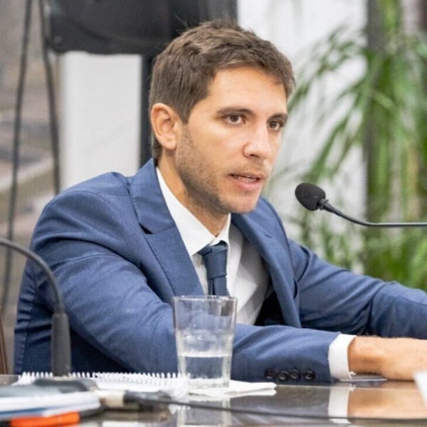 Santiago Passaglia recorrió obras en barrio California