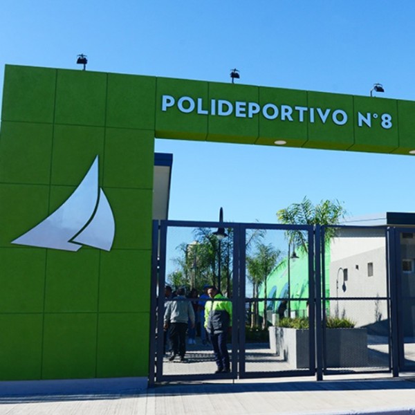 San Fernando renovó los globos de las piletas climatizadas en los Polideportivos 6 y 8