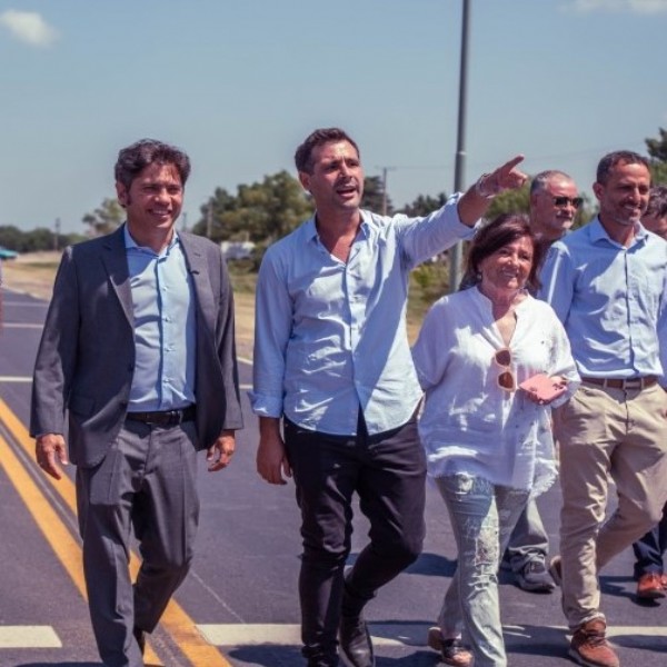 Kicillof encabezó una jornada de gestión en Salto junto a Camilo Alessandro