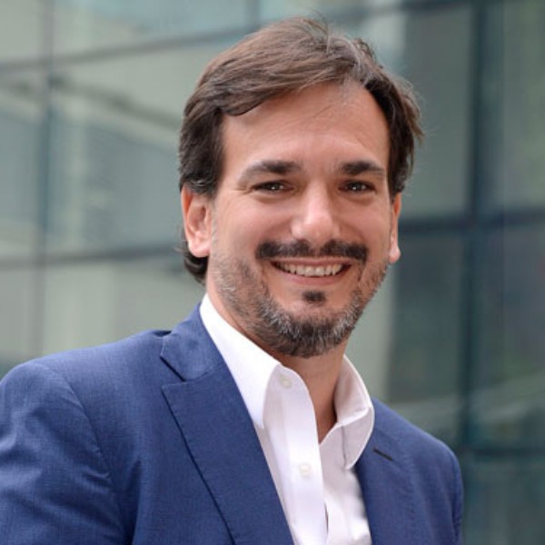 El director del Banco Provincia repudió al concejal libertario denunciado por extorsión sexual