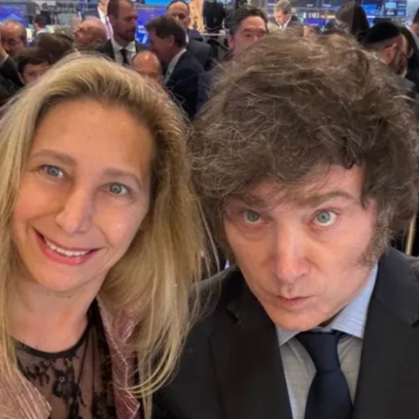Karina Milei interrumpió a Javier Milei en plena entrevista para corregir una respuesta sobre Manuel Adorni