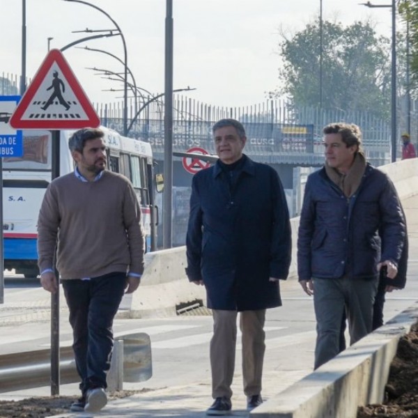 CABA completó las dos colectoras de la nueva Autopista Dellepiane y habilitó la salida hacia avenida Riestra