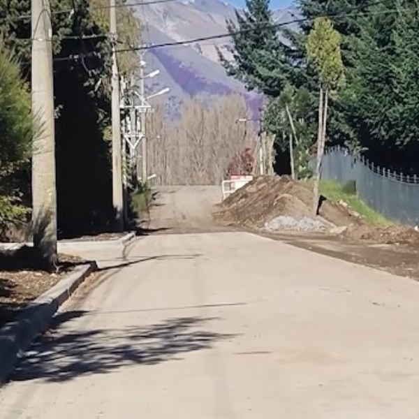Bariloche avanza con la pavimentación de calle Campichuelo para mejorar la conexión entre barrios