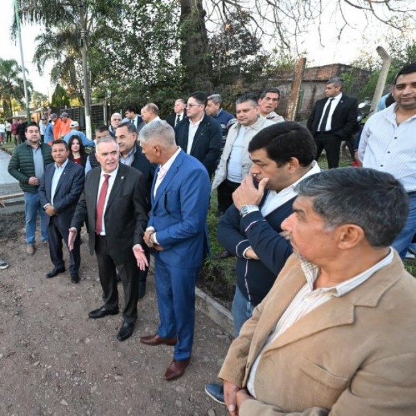 Osvaldo Jaldo lanzó tecnicaturas de la UTN en ocho comunas del interior de Tucumán