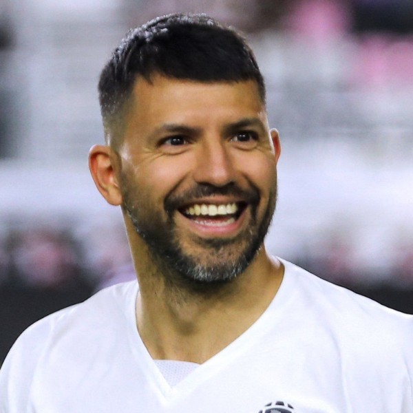 Kun Agüero pidió apoyar a Milei y dijo que "el no tener para comer existe hace años"