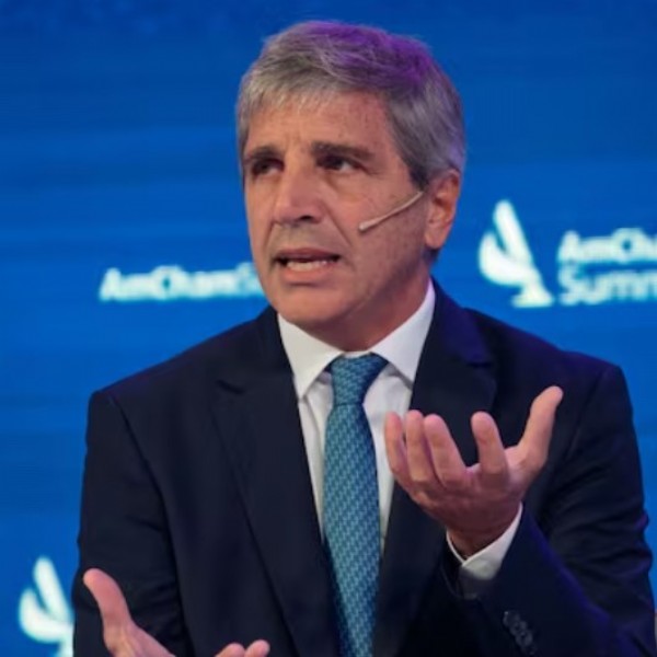 Caputo declaró que tiene el 95% de sus ahorros en el exterior: son más de $12.422 millones