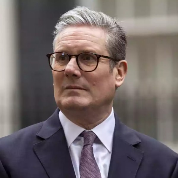 Starmer impulsa una ley para limitar redes sociales a menores en Reino Unido