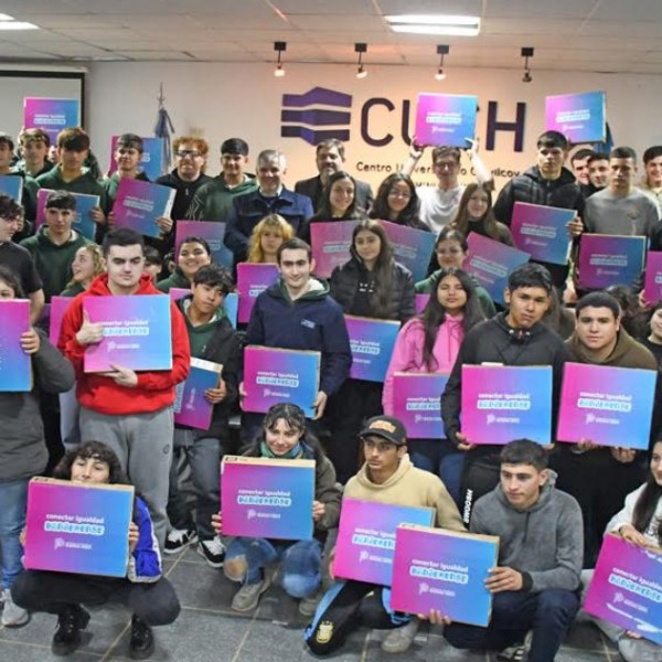 Britos recibió a Bianco y destacó el aporte de Puentes para ampliar la oferta universitaria en Chivilcoy