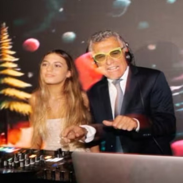 Mauricio Macri compartió las fotos de los 15 de Antonia: el vestido, el baile y los detalles de la fiesta