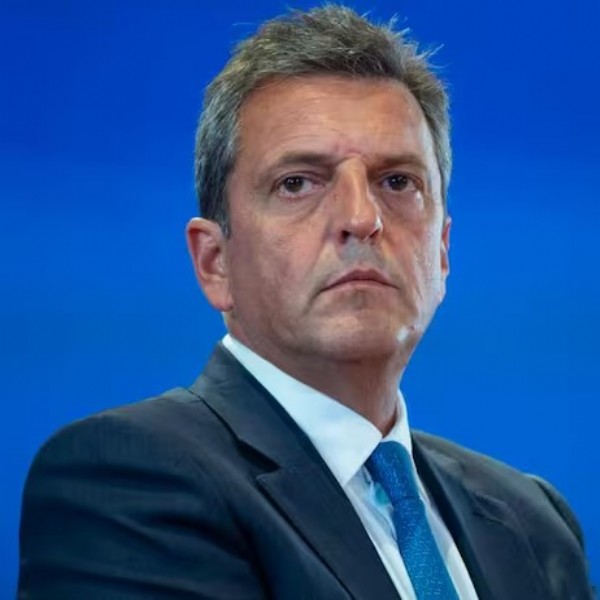 Sergio Massa aparece con mayor intención de voto para enfrentar a Javier Milei en encuestas rumbo a 2027