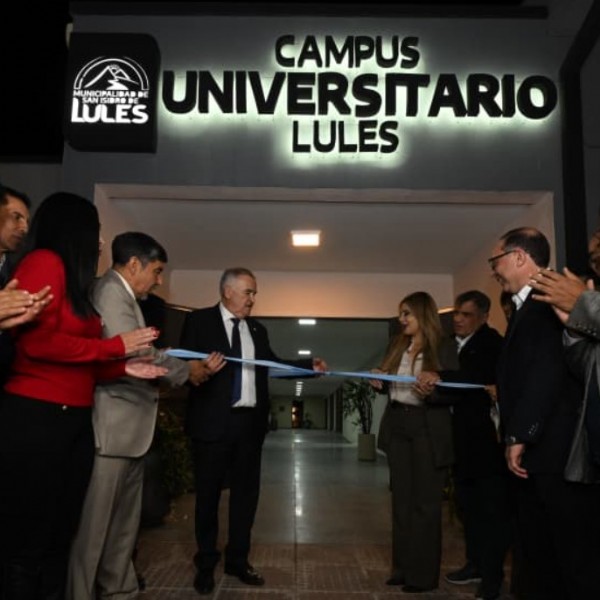 Osvaldo Jaldo inauguró el Campus Universitario de Lules y remarcó que "la educación no es un gasto"