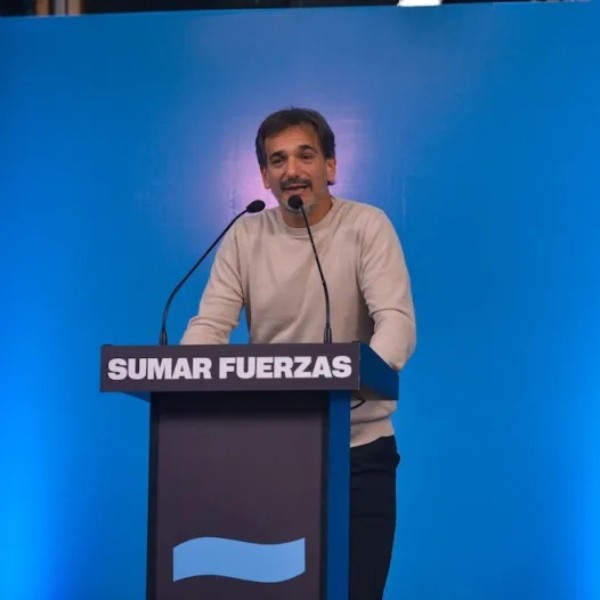 Sebastián Galmarini llamó a recomponer la unidad del peronismo y advirtió: "De nuestras divisiones solo se beneficia el gobierno de Milei"