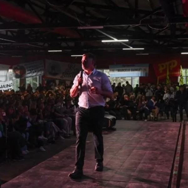 Achával, ante 4.000 dirigentes en Comodoro: "El desarrollo tiene que llegar a cada ciudad y a cada familia"