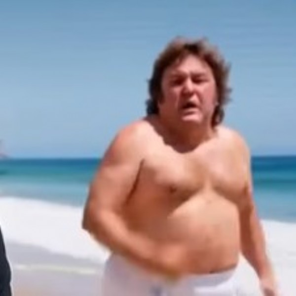 Circula un video que muestra a Javier Milei corriendo en pañales por Copacabana, pero no hay pruebas de que sea real