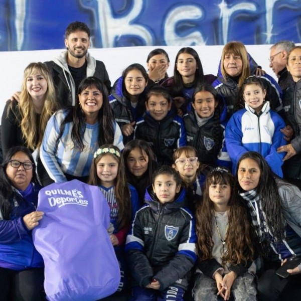 Quilmes entregó kits deportivos a 37 clubes de barrio para fortalecer los entrenamientos
