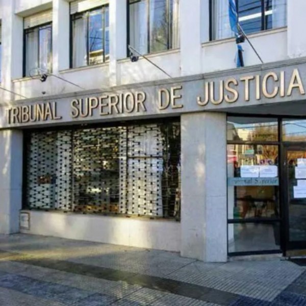 Polémica en Santa Cruz: los sueldos de los jueces escalarán hasta veinticuatro millones de pesos