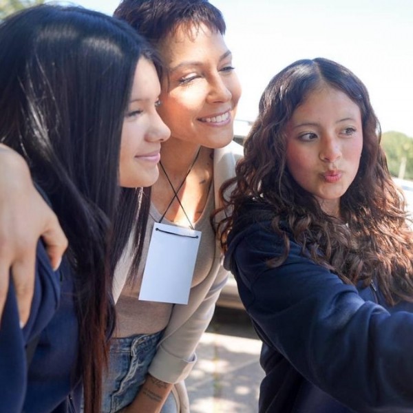 Mayra Mendoza participó de la apertura del Modelo de Naciones Unidas con más de 600 estudiantes